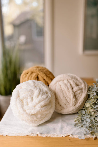 Emma - Handmade Chunky Knit Blanket | Lap Throw