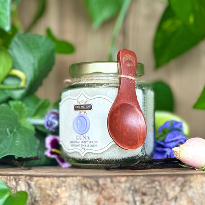 Luna Mineral Body Scrub