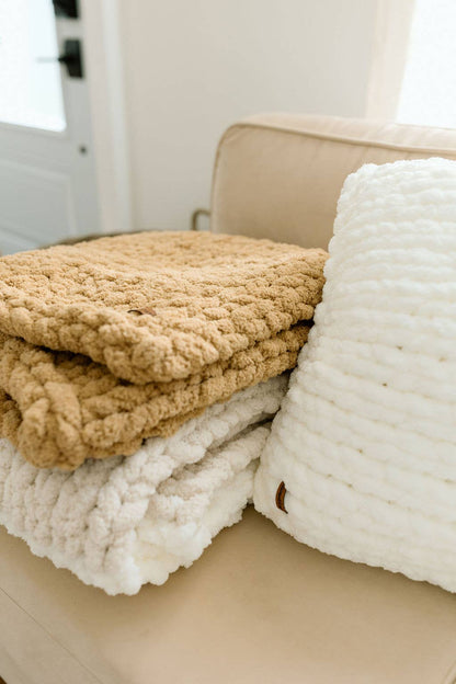 Emma - Handmade Chunky Knit Blanket | Lap Throw