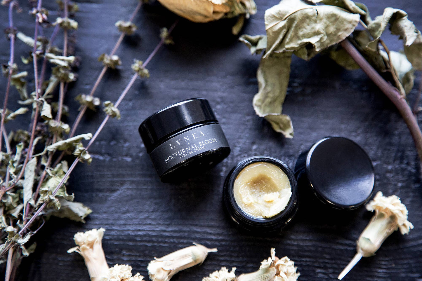 NOCTURNAL BLOOM | Solid Perfume - Datura, Patchouli, Clove
