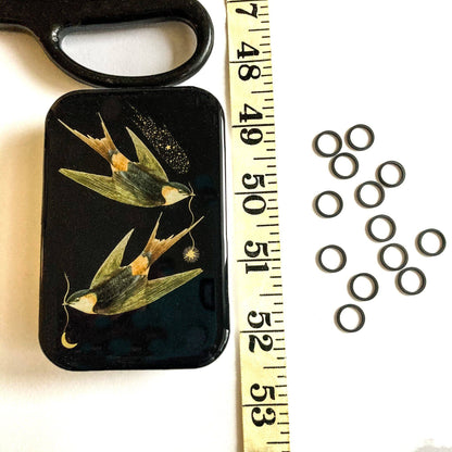 Large Celestial Swallows Tin