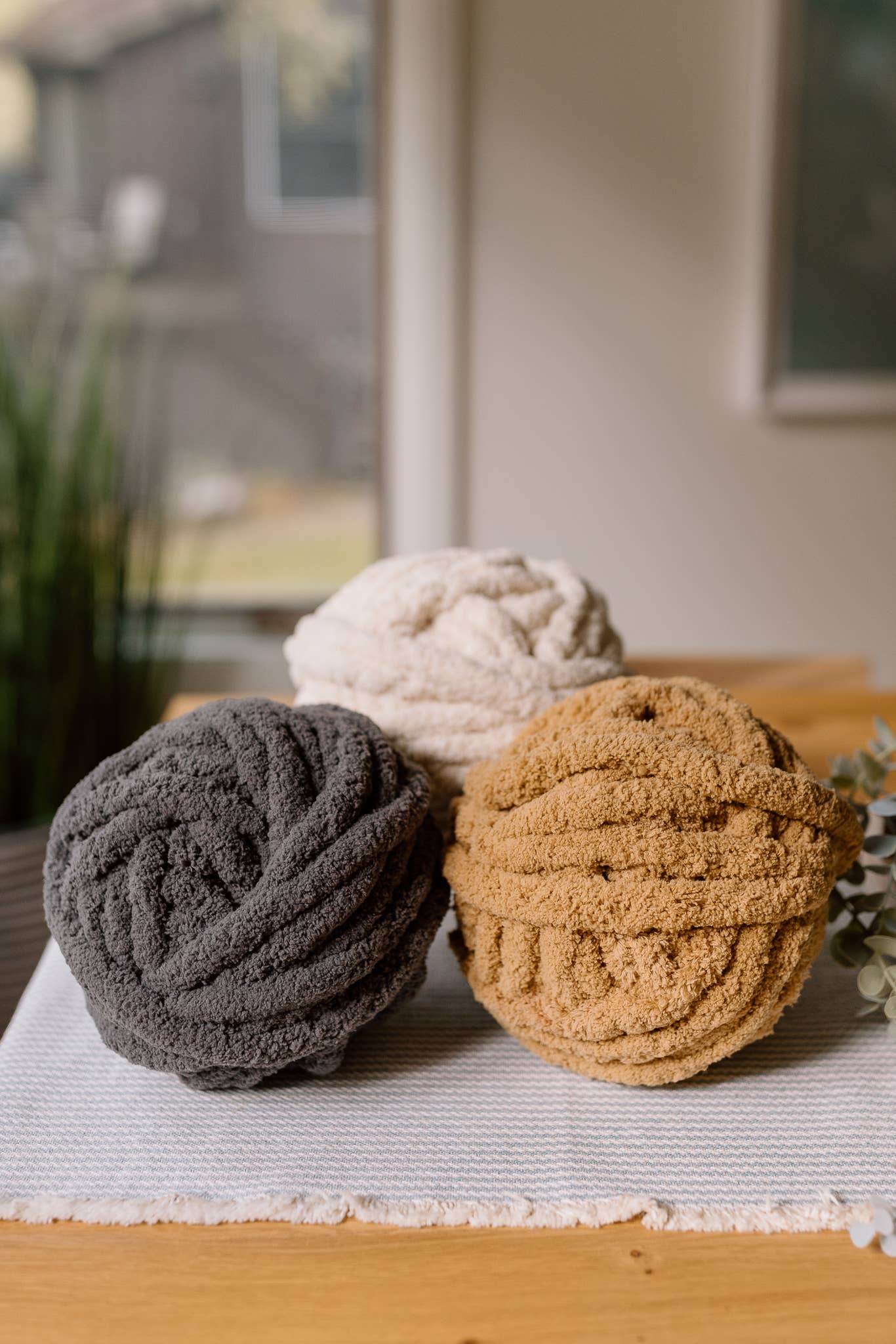 Amber - Handmade Chunky Knit Blanket | Lap Throw