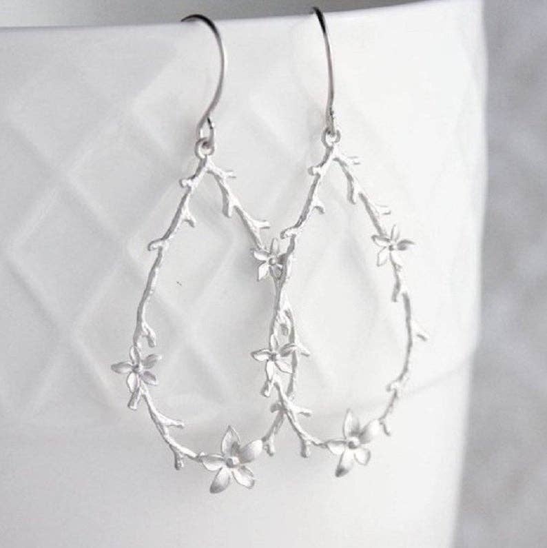 Twig and Flower Hoop Earrings | Matte Gold - 120