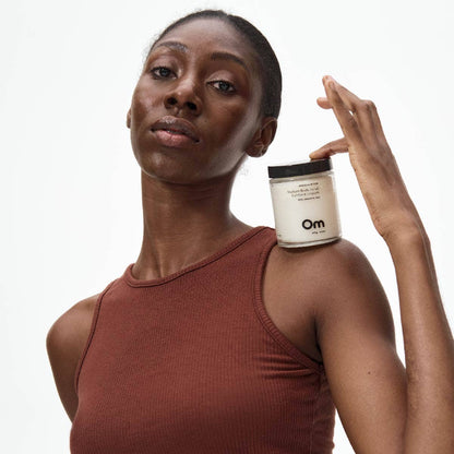 Om Organics | Vanilla Moon Radiant Body Scrub - 140 g